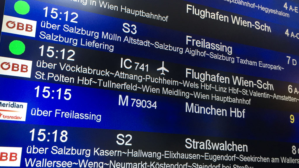 Vergleich Per Zug von Salzburg zum Flughafen München oder