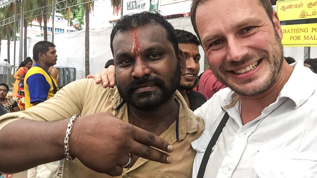 Thaipusam Gerhard Liebenberger und Inder in Singapur