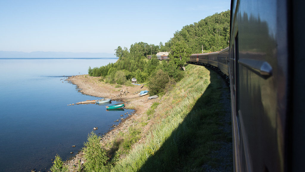 Transsibirische Eisenbahn Sonderzug Zarengold am Baikalsee